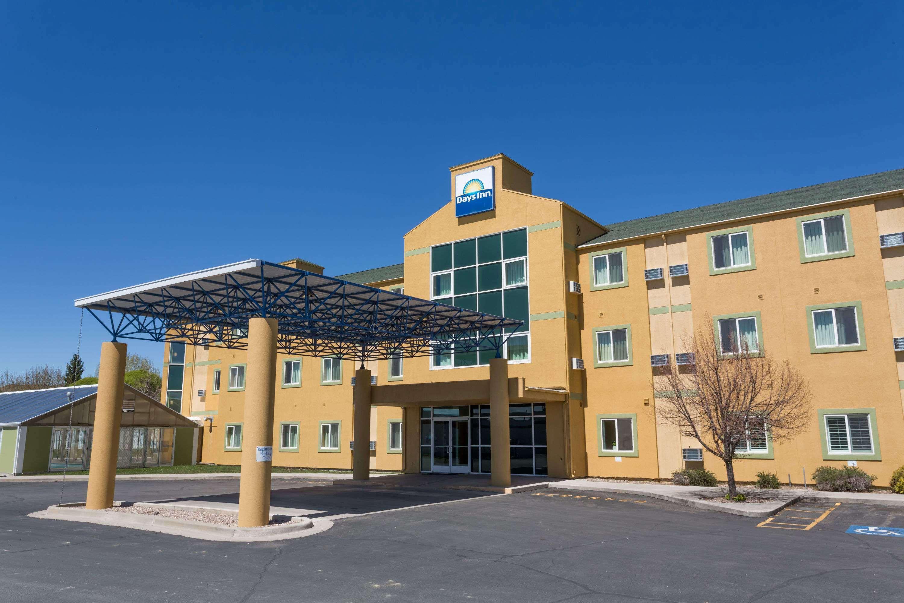 Days Inn By Wyndham Vernal Exterior photo