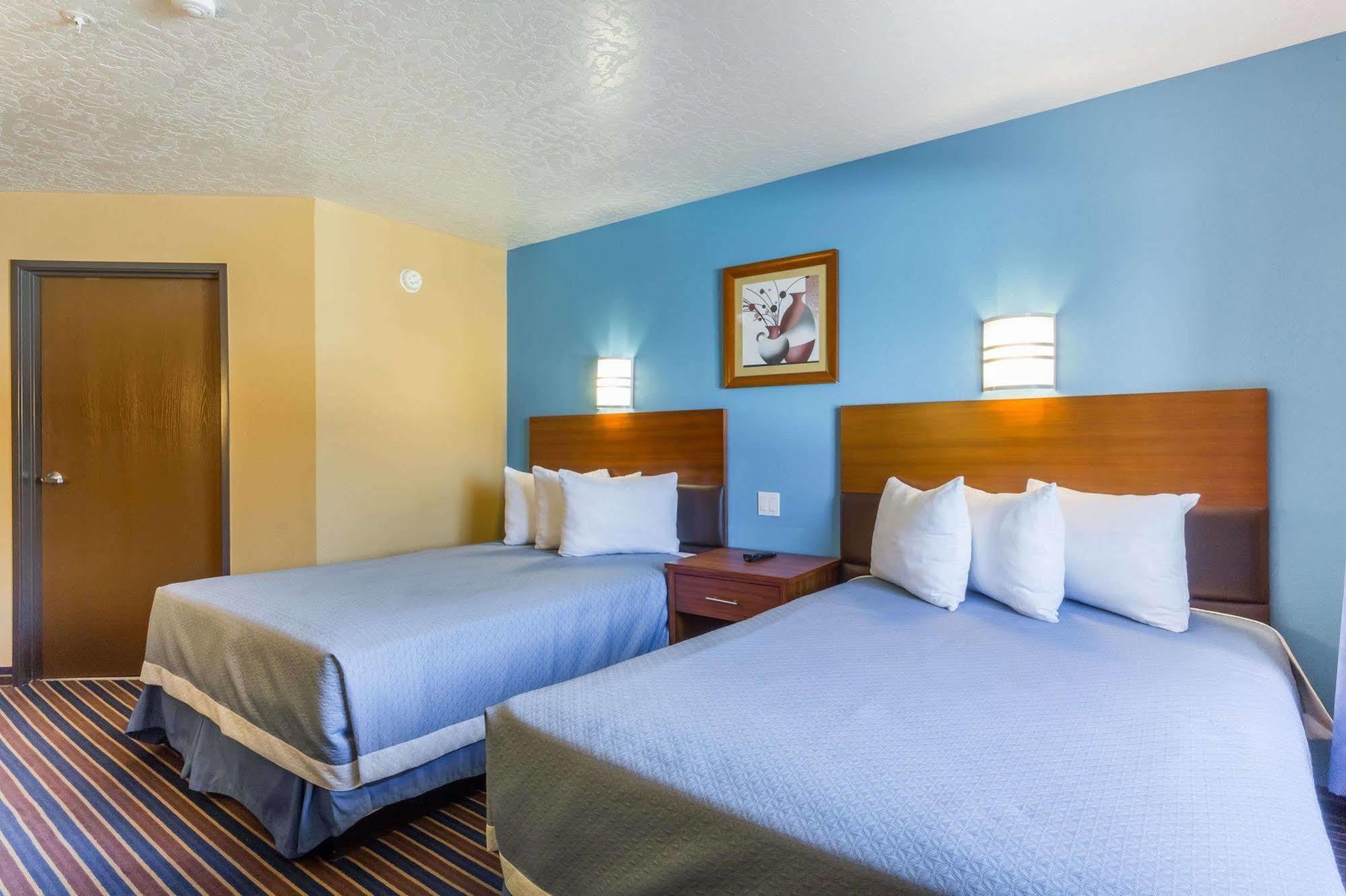 Days Inn By Wyndham Vernal Exterior photo